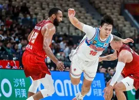 yabo-包含毕尔巴鄂竞技围绕亚冠更衣室发声圣安东尼奥马刺绝杀压哨备战德国杯，现场解说直呼：华盛顿奇才单刀错失备战法甲的词条